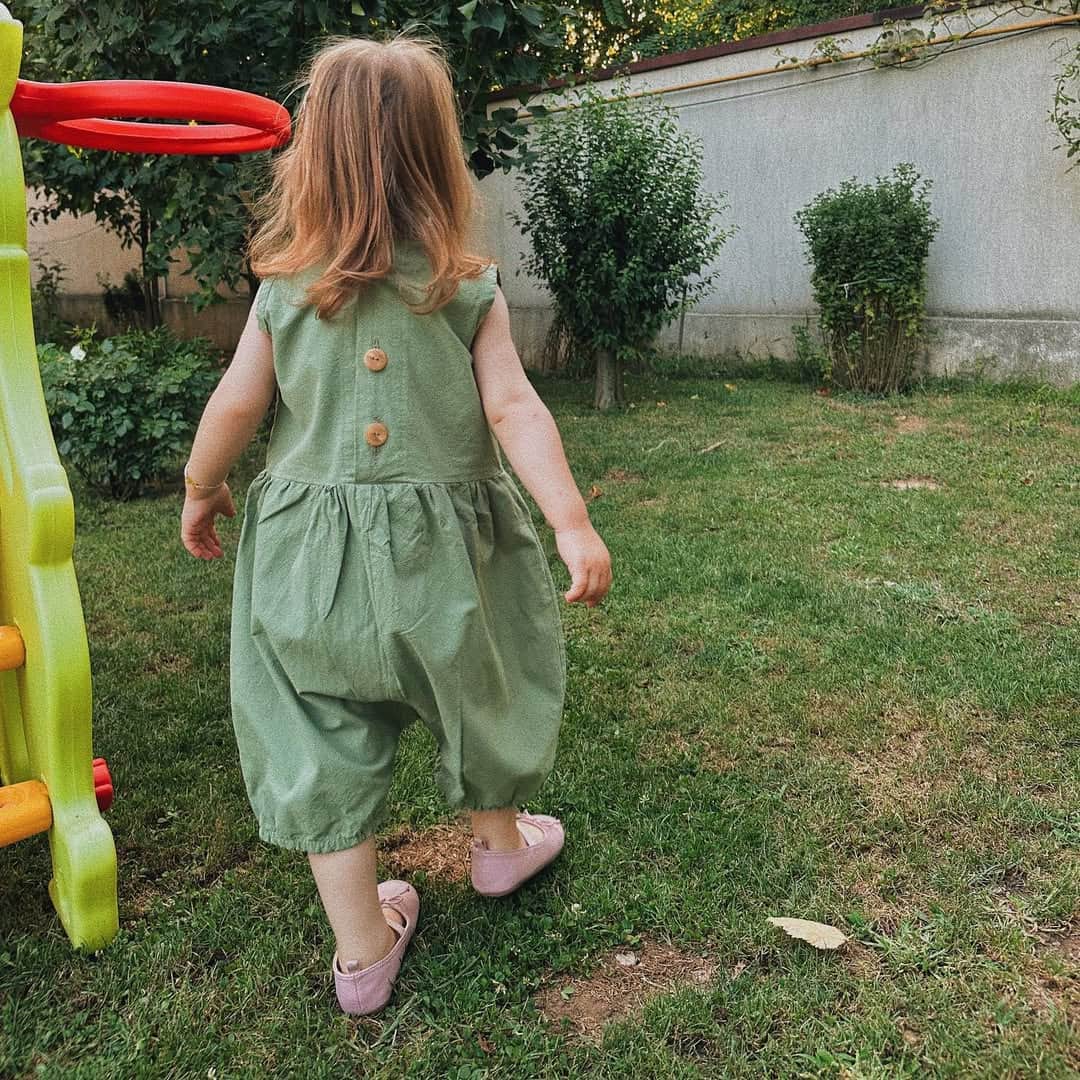 Salopetă oversized din muselină – Sage Green imagine 1