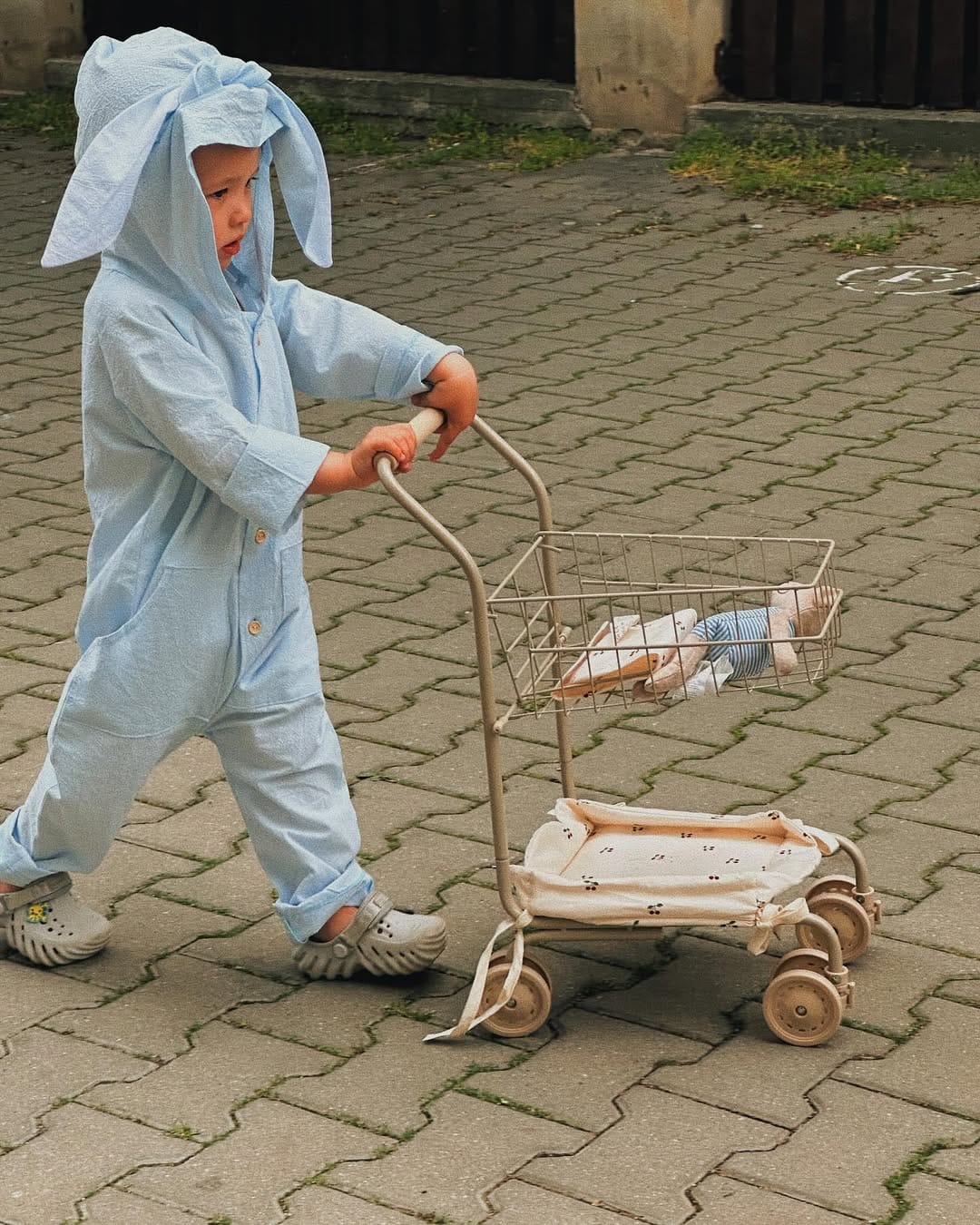 Set cu glugă și urechi de iepuraș – Bunny Soft (2 piese) imagine 3